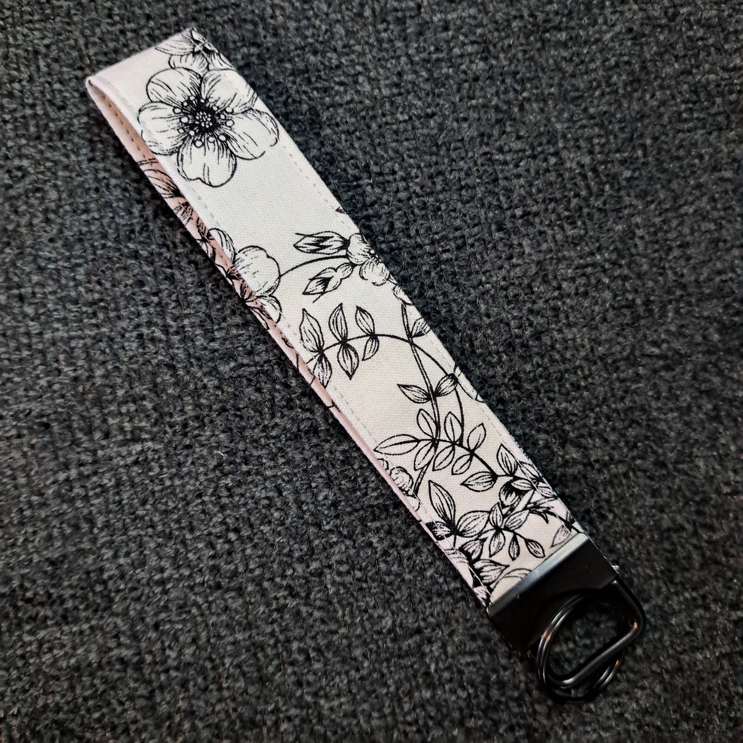 Susan Wristlet - Black Flowers